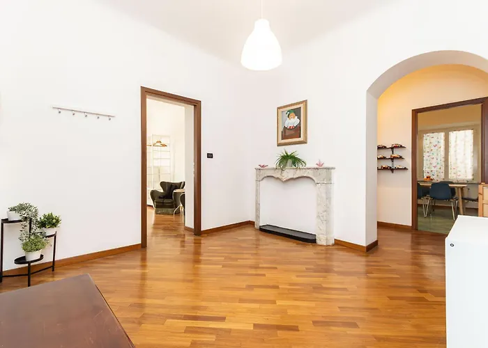 Trilocale Davanti All'acquario - Centro * Janov