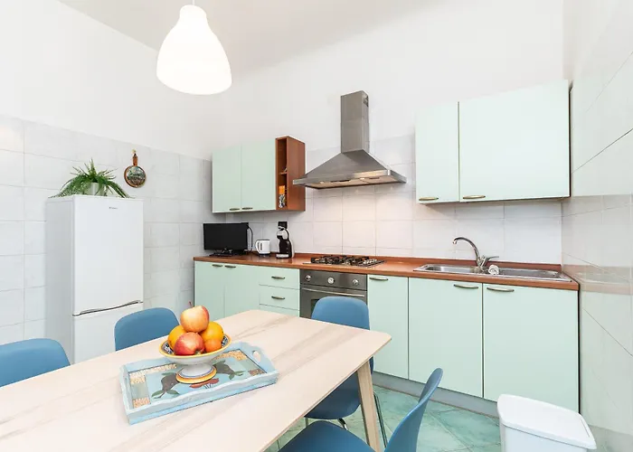 Trilocale Davanti All'acquario - Centro